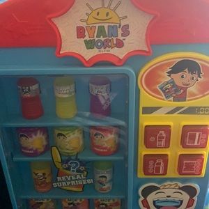 Ryan’s world vending surprise